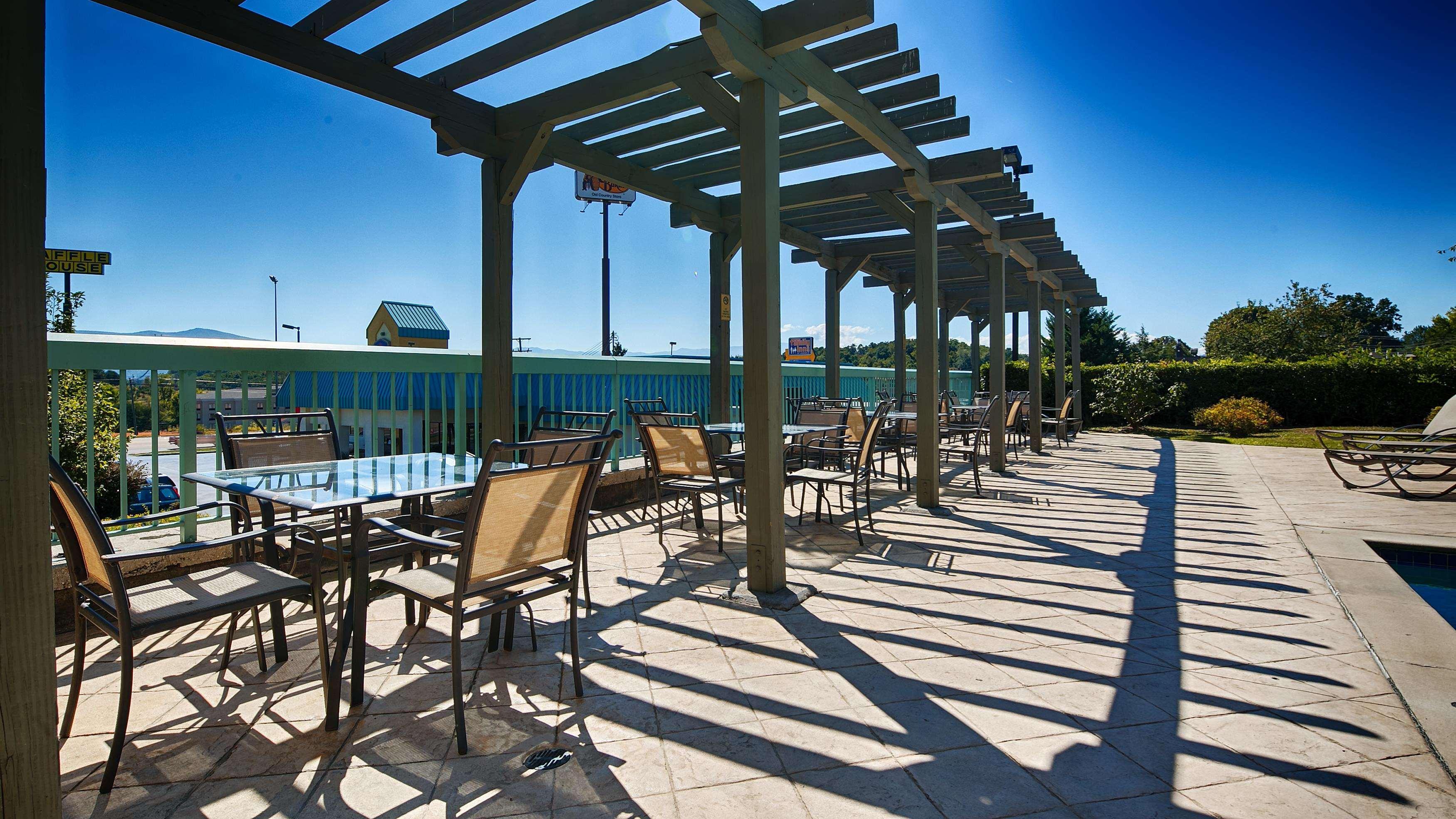 Best Western Newport Inn Ngoại thất bức ảnh